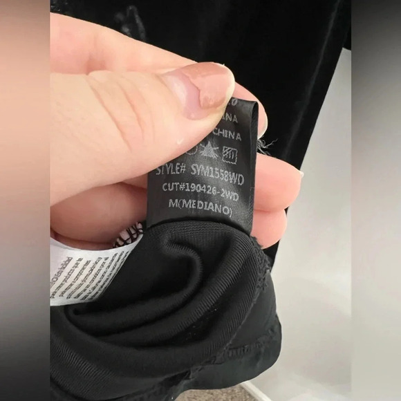 Pearl Velvet Dress - Picture 5 of 5